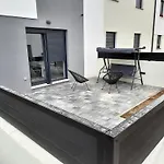 Апартаменти With Parking Space - 22836